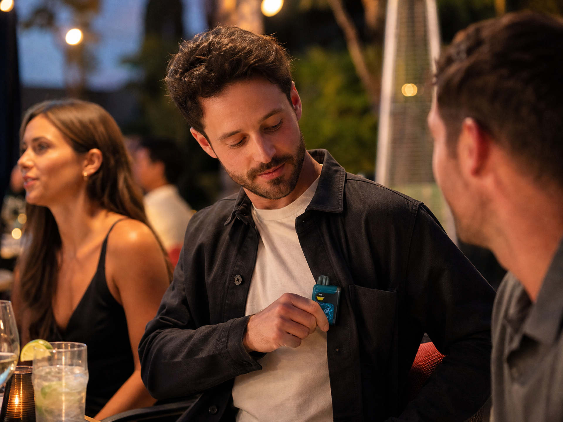 Vaping Etiquette: Social Settings, Common Sense, and What Nobody Tells You